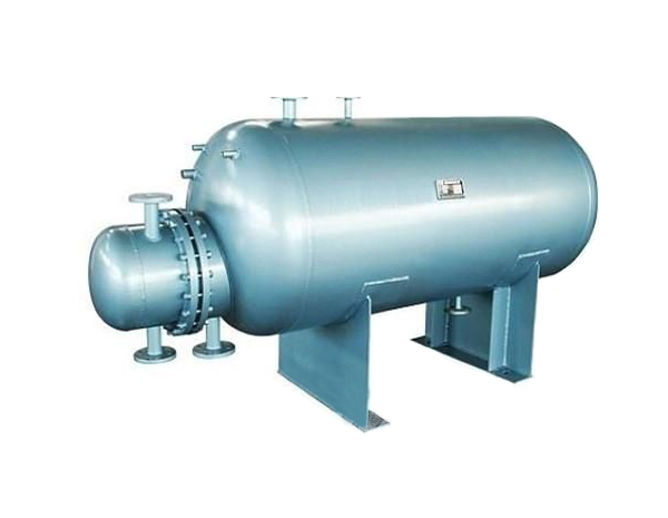 <b>容積式換熱器是利用冷、熱流體交替流經(jīng)蓄熱室中的蓄熱體（填料）表面，從而進(jìn)行熱量交換的換熱器，間壁容積式換熱器的冷、熱流體被固體間壁隔開(kāi)，并通過(guò)間壁進(jìn)行熱量交換的換熱器，因此又稱(chēng)表面式換熱器。</b>